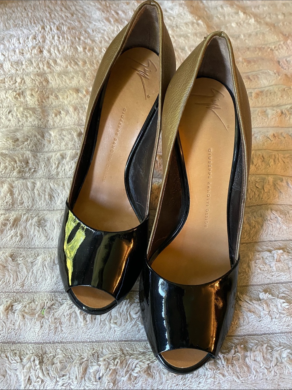 Giuseppe Zanotti Black Patent Leather Peep-Toe Pumps with Olive Trim -